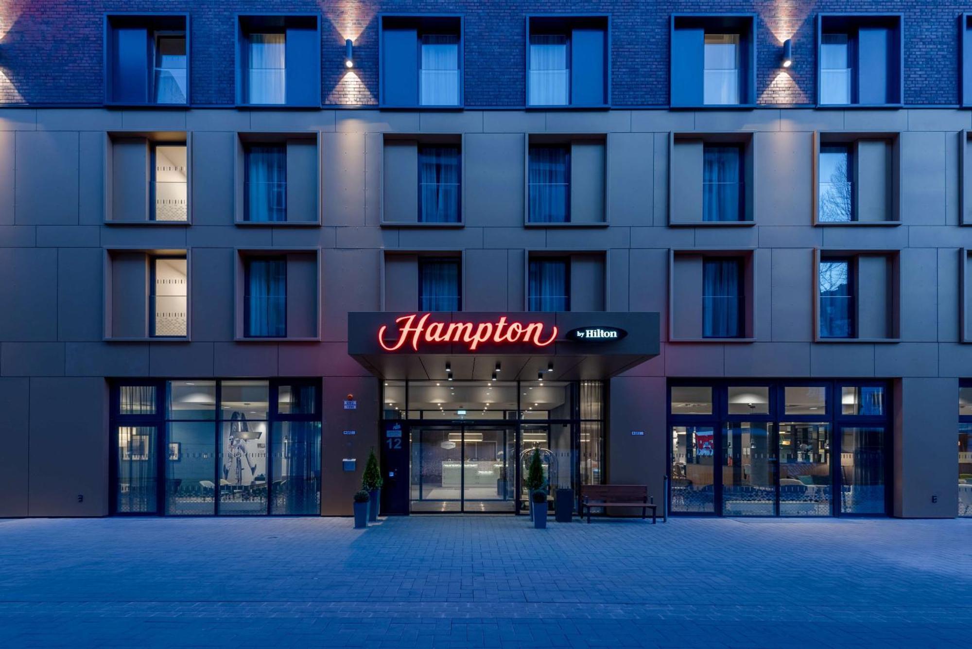 Hampton By Hilton Centre Hotel