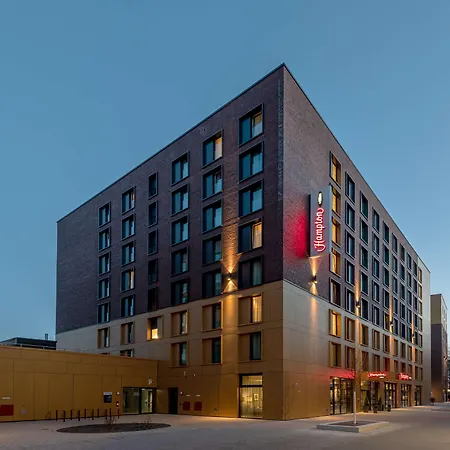 Hampton By Hilton Centre Hotel