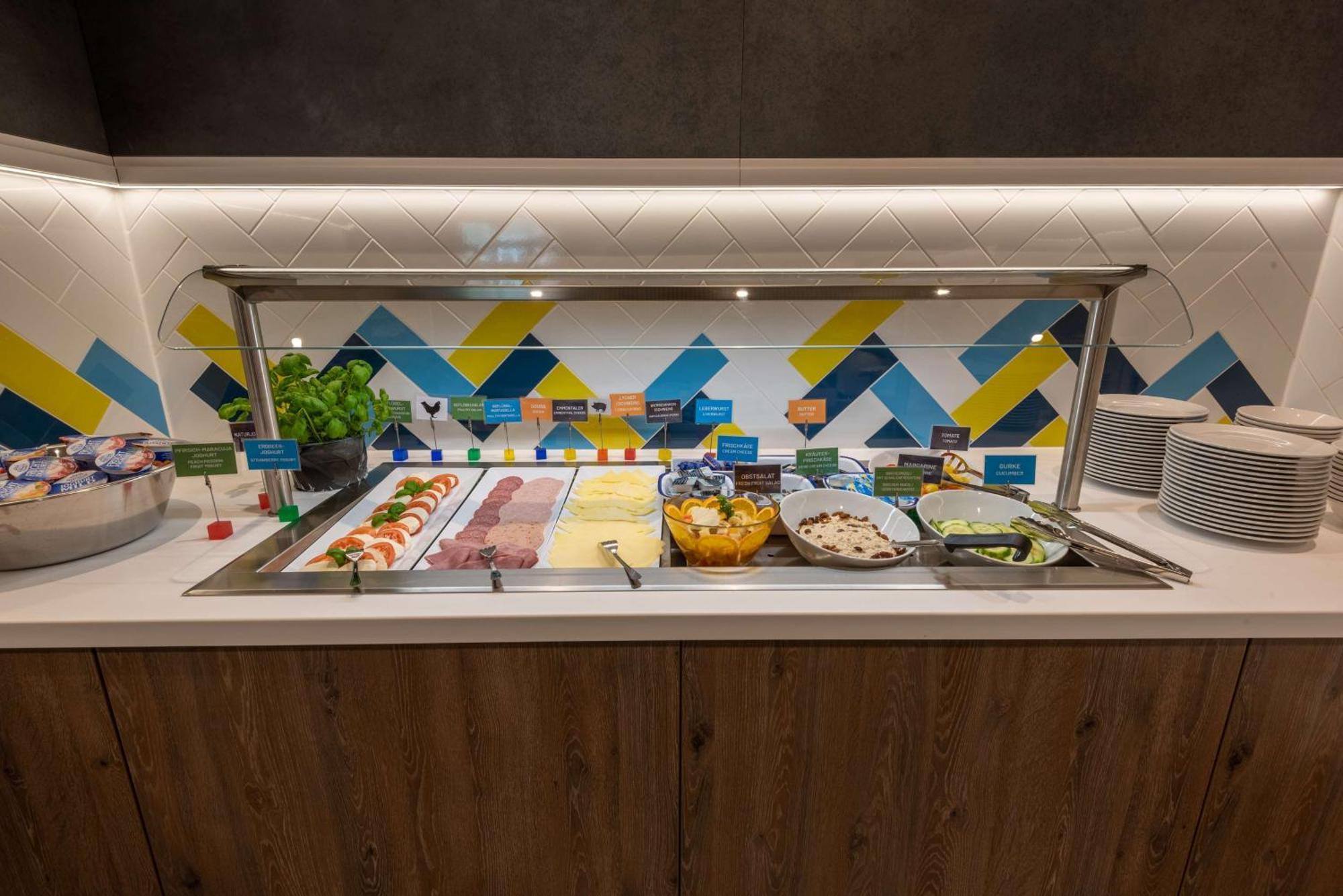 Hotel Hampton By Hilton Centre