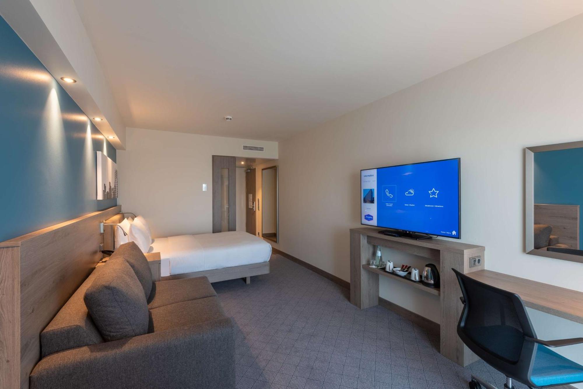 Hampton By Hilton Centre Hotel Dusseldorf